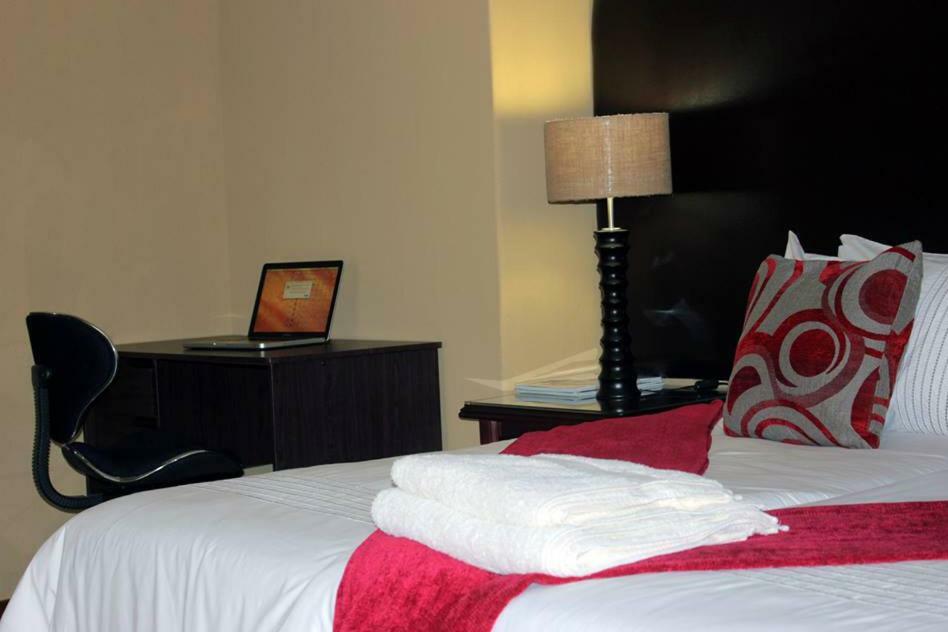 African Crest Guest House Vereeniging Buitenkant foto