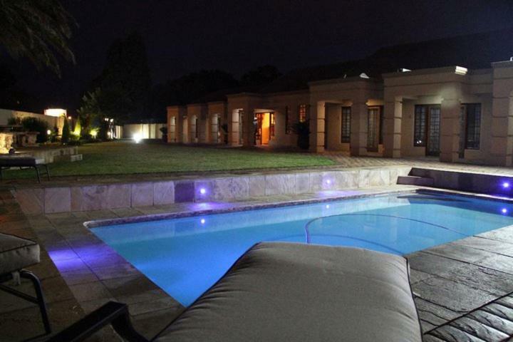 African Crest Guest House Vereeniging Buitenkant foto